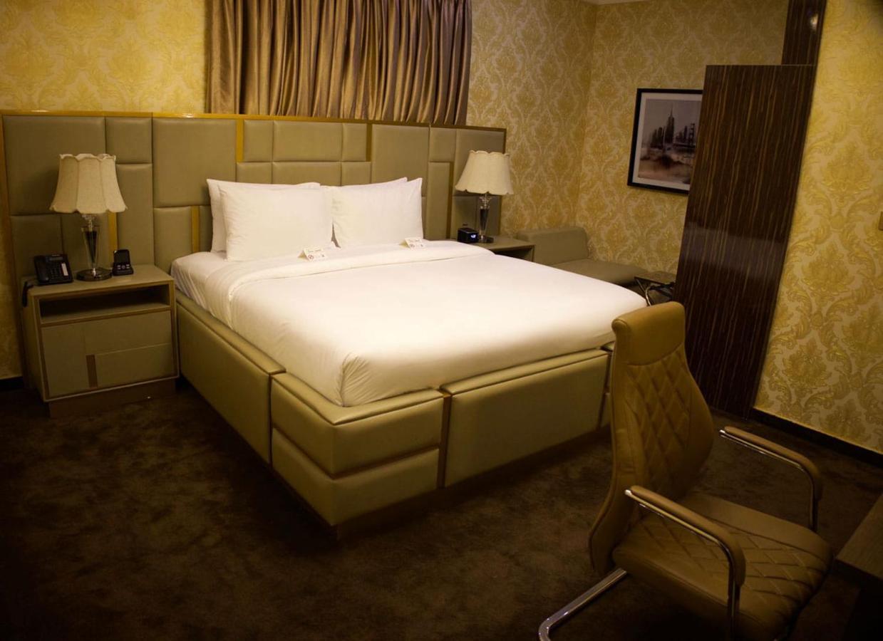 No.1 Hotel Abuja Eksteriør billede